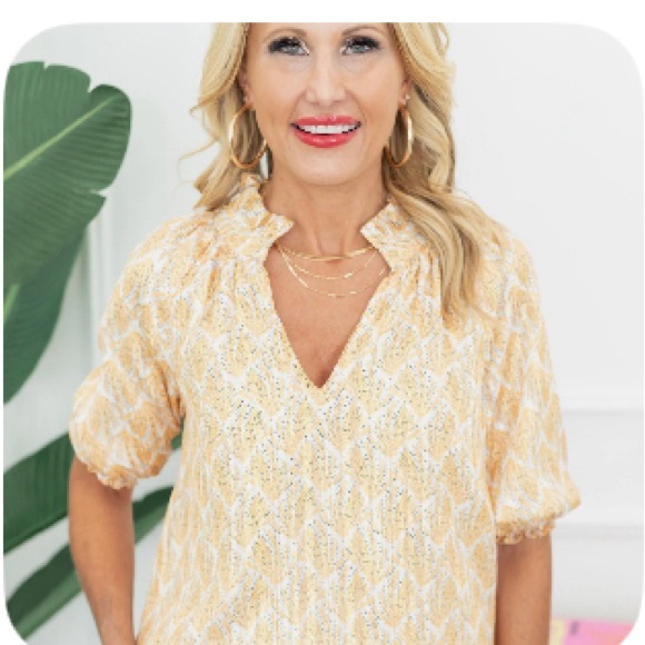 NWT Avara Coraline Top, Size Small - Picture 1 of 4